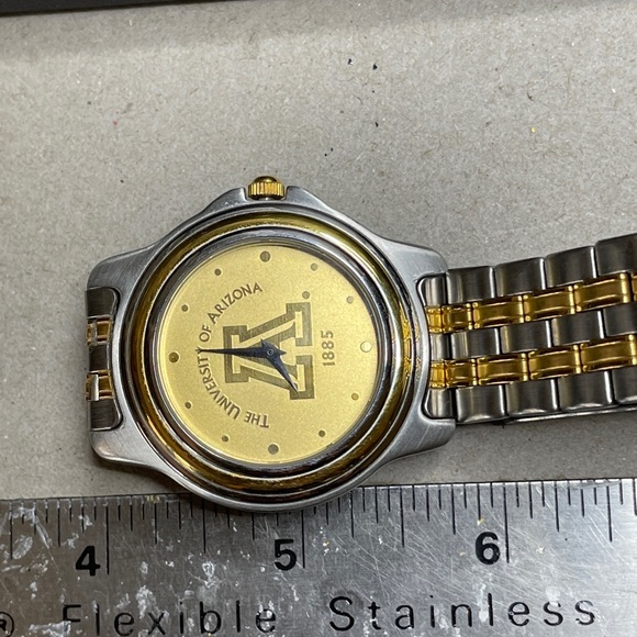 University Of Arizona Men’s Gold/Silver Tone Licensed Watch 3ATM 3 Microns G. P. - Picture 7 of 7